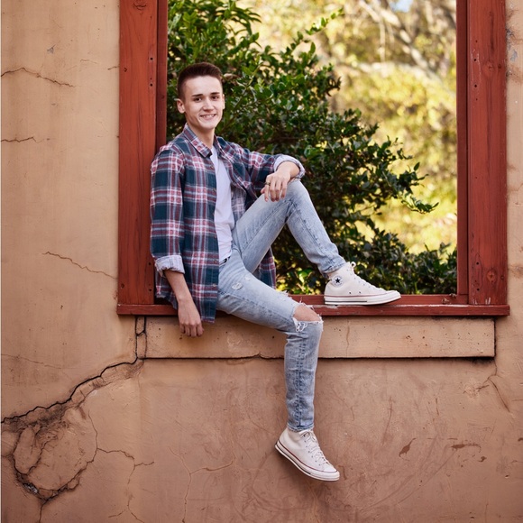 Meet your Posher, Connor - Picture 2 of 4